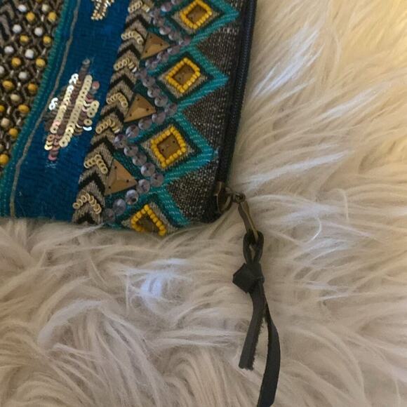 Beaded Wallet - Picture 4 of 10